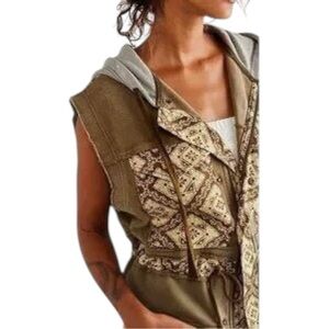 New We The Free People Joanna Hooded Boxy Vest Cotton Kantha Army Green Boho S
